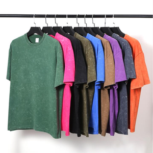 Camiseta de algodón puro de gramaje pesado con efecto tie-dye y lavado al agua, estilo americano desgastado, de manga corta, moderna. - Product Image 1