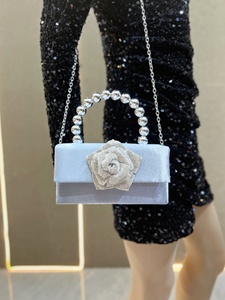 Sac à main de soirée de luxe, pochette à fleurs roses, sacs à main en cristal, boîte carrée scintillante, sacs à main pour femmes, fête de mariage, poignée en perles - Product Image 3