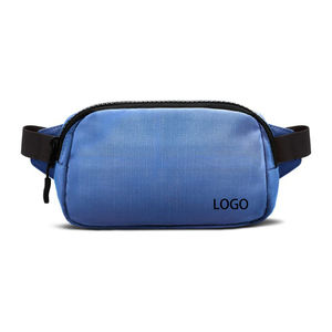 Riñonera con logotipo personalizado 2L grande negra Lu9B11S Athletica riñonera cruzada en todas partes - Product Image 3