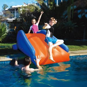 Glissière gonflable de piscine d'amusement de <span class=keywords><strong>centre</strong></span> de jeu de glissière d'eau de PVC d'éclaboussure avec la caractéristique de jet - Product Image 1