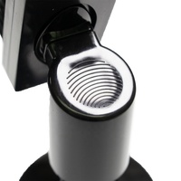 Brosse de nettoyage de clubs de golf personnalisée en gros avec réservoir d'eau intégré, brosse de nettoyage à pulvérisation d'eau pour le golf