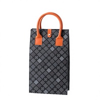 Coffret cadeau vin haut de gamme en PU pour 2 bouteilles, avec sac de transport élégant, détails en cuir premium, logo personnalisé et pompon