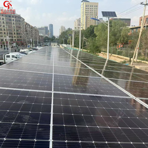 Cochera Solar Cheng Hao con Paneles Solares, Estructura de Acero para Techo Plano, Diseño Moderno para Estacionamiento de Autos, Duradera - Product Image 1