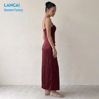 Vente en gros de robes Y2K personnalisées pour femmes robe à bretelles sexy sac à dos plissé à fente haute robe de soirée maxi à bretelles