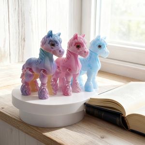 Proveedores de moda al por mayor: Adornos de juguete de plástico impreso en 3D de caballo pequeño congelado, modelo animal, para mercado nocturno, OEM personalizado - Product Image 3