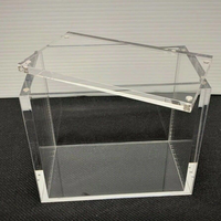 Boîte moderne en acrylique transparent pour Pokémon ETB avec couvercle magnétique
