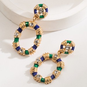 4 Stili Vintage di Orecchini Pendenti Barocchi con Perle Placcati Oro per Donne, Orecchini Geometrici in Acrilico per Feste - Product Image 2