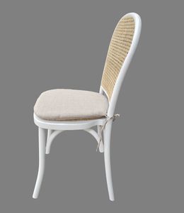 Silla de madera curvada con respaldo de ratán de malla de caña apilable de resina de madera blanca y negra - Product Image 4