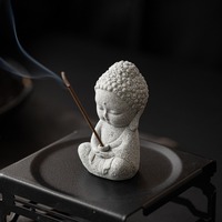Petit ornement de style chinois en grès vert, figurine de Bouddha Shakyamuni pour temple