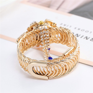 Bracelet pour <span class=keywords><strong>femme</strong></span> à la mode, <span class=keywords><strong>montre</strong></span>-bracelet, version coréenne de la <span class=keywords><strong>montre</strong></span> à quartz <span class=keywords><strong>tendance</strong></span>, <span class=keywords><strong>montre</strong></span> de célébrité d'Internet pour femmes - Product Image 6