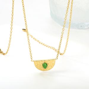 Venta al por mayor nuevo diseño joyería de moda de acero inoxidable semicírculo colorido gota de agua turquesa encanto colgante collar para niñas - Product Image 1