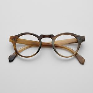Gafas de Sol de Moda con Montura de Cuerno de Buey Natural, Diseño Único con Empalmes, Hechas a Mano, con Logotipo Personalizado y Estilo Moderno - Product Image 5