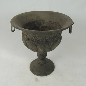 Maceta Dorada de Metal con Soporte para Plantas de Hogar y Jardín - Product Image 4