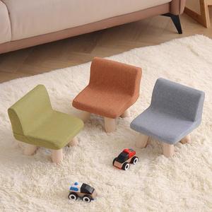 Chaise pour enfants, cadre en bois massif, siège en mousse, design moderne, tabouret de salon pour enfants, durable, vert, kaki, orange, bleu - Product Image 1