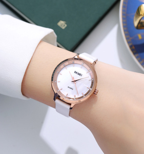Montre à quartz pour femme SKMEI 2170, fabriquée en Chine, prix bas, bracelet en cuir, étanche 3ATM - Product Image 3
