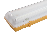 Luminaire tubulaire LED LONGLUX de haute qualité, étanche et résistant aux intempéries, avec indice de protection IP65, garantie de 5 ans pour une utilisation en entrepôt/parc/extérieur