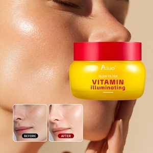 Crème illuminante à la vitamine, rétinol, niacinamide, TXA, céramide, réduction des taches brunes, crème anti-âge pour tous types de peaux - Product Image 1