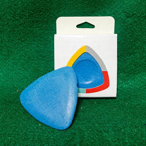 Craie de tailleur triangulaire DK-472B |   Craie de tailleur colorée pour accessoires de couture, design simple, quatre couleurs disponibles - Product Image 1