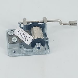 <span class=keywords><strong>Caja</strong></span> de música mecánica Yunsheng con sonido personalizado, <span class=keywords><strong>caja</strong></span> de música artesanal tradicional, movimiento de manivela manual de 18 notas - Product Image 6