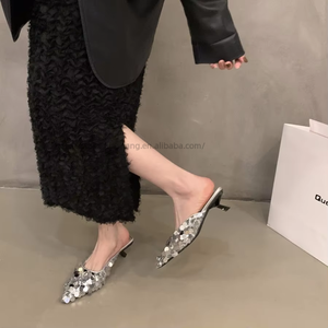 รองเท้าส้นสูงแบบฝรั่งเศสสีเงิน ดีไซน์เรียบหรู สไตล์นางฟ้า รุ่นใหม่สำหรับฤดูใบไม้ผลิและฤดูร้อน รองเท้าหัวแหลมแบบสวม - Product Image 3