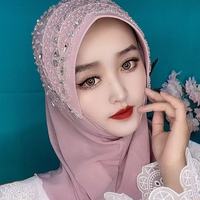 Hijab à bord rigide orné de strass faits à la main pour femmes musulmanes
