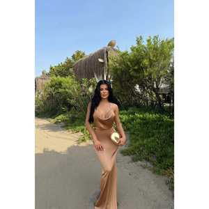 Robe de soirée marron basique avec détail unique au dos - Product Image 5