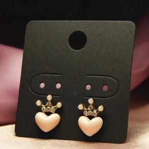 Porte-boucles d'oreilles en forme de cœur rond découpé à l'emporte-boucles d'oreilles à revêtement imperméable - Product Image 3