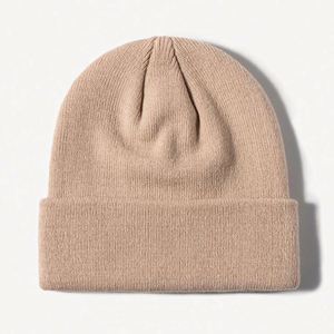 Casquettes d'hiver personnalisées de haute qualité pour hommes et femmes, vente en gros, fabrication sur mesure, idéales pour l'extérieur - Product Image 4