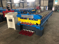 Machine de formage de tuiles trapézoïdales à nervures hautes de 686 mm avec engrenage et pompe / Machine de formage de tôles IBR