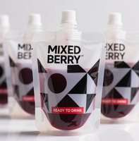 Emballage de boisson liquide transparent imprimé personnalisé sac de pochette à bec en plastique de qualité alimentaire pour l'alcool sont pliables