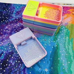 Nouveau plateau d'art diamanté à dégradé <span class=keywords><strong>de</strong></span> couleurs pour impression 3D avec couvercle, boîte <span class=keywords><strong>de</strong></span> rangement pour <span class=keywords><strong>peinture</strong></span> diamant, accessoires d'outils d'artisanat DIY - Product Image 4