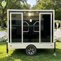 Remorque de toilettes mobiles de luxe GoEasy USA Standard avec système d'eau et lavabo pour la location