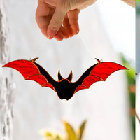 YAPPIE HD-0386 Attrape-soleil Art Déco en vitrail, Décoration de fenêtre motif chauve-souris, Ornement rouge pour anniversaire, Cadeau personnalisable, Décoration d'ambiance macabre