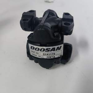 Junta Universal Doosan Daewoo D10141179, Diámetro de 50 mm, Estructura Doble, Acero al Carbono, Pieza de Transmisión para Montacargas Diésel - Product Image 2