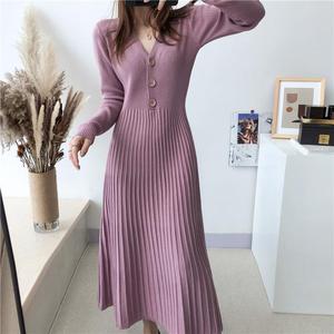 Abito Lungo da Donna Autunno/Inverno, Maglione con Scollo a V e Bottoni, Lavorato a Maglia, Vestibilità Ampia, Taglie Forti, Sopra il Ginocchio, con Pieghe - Product Image 1