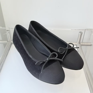 รองเท้าบัลเล่ต์หนังแท้คุณภาพสูงปี 2026 สำหรับผู้หญิง สวมแบบสลิปออน ปิดนิ้วเท้า ดีไซน์โบว์ผูก ทันสมัย เข้าได้กับทุกชุด ใส่ได้ทุกวัน - Product Image 6