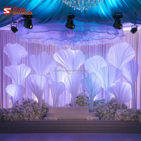 Fleur géante en soie faite à la main sur mesure de luxe pour la décoration de scène de mariage et d'événements