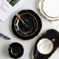 Vaisselle de luxe en porcelaine fine avec bord doré, style nordique noir et blanc, en gros, avec logo personnalisé