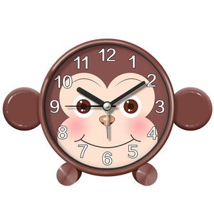 Réveil numérique silencieux à piles en plastique au design Art Déco pour étudiants <span class=keywords><strong>et</strong></span> enfants, idéal pour <span class=keywords><strong>chambre</strong></span> à coucher <span class=keywords><strong>et</strong></span> salon - Product Image 6