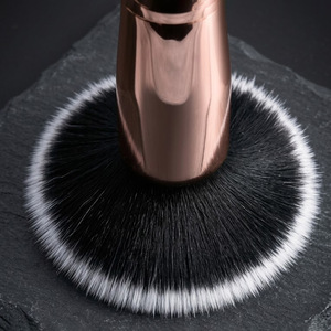 Brocha para Base y Corrector, Mango de Madera, Cerdas de Fibra, Aplicación Perfecta, Brocha Profesional para Maquillaje Líquido y en Crema - Product Image 2