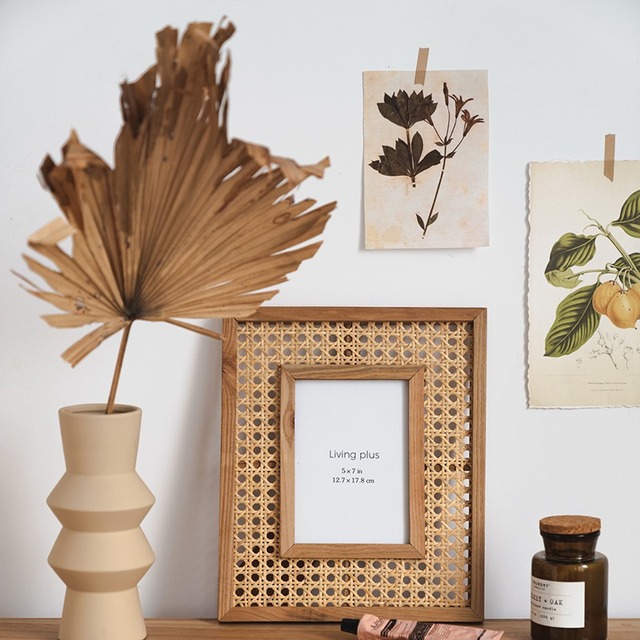 Solid Wood Rattan Woven 7 Inch Rectangular Wall Hanging Photo Frame Ins Photography Shooting Decoration
