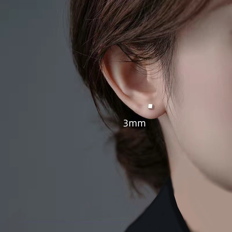 Square stud earrings [3mm]