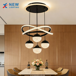 Lampadario Moderno <span class=keywords><strong>a</strong></span> LED con Sfere di Cristallo, Base <span class=keywords><strong>a</strong></span> Quadrifoglio Dorata, Quattro Sfere per Soggiorno, Sala <span class=keywords><strong>da</strong></span> Pranzo, <span class=keywords><strong>Camera</strong></span> <span class=keywords><strong>da</strong></span> <span class=keywords><strong>Letto</strong></span>, Lampada <span class=keywords><strong>a</strong></span> <span class=keywords><strong>Sospensione</strong></span> <span class=keywords><strong>da</strong></span> Soffitto - Product Image 5