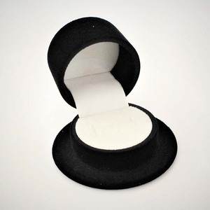 Caja de Anillo de Franela Negra Individual con Tapa Mágica para Propuesta de Matrimonio para Hombre, Tipo de Cierre: Sin Cierre, Empaquetado en Caja - Product Image 1