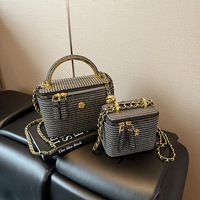 Nouveau Sac Bandoulière Croisé 2026 pour Femme, Sac à Main d'Été Tressé à la Main avec Chaîne Mignonne