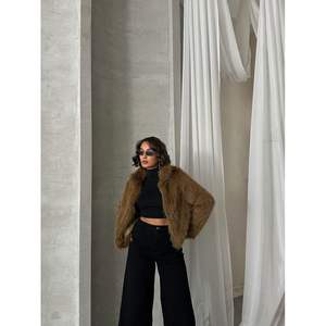 Al por mayor: Abrigos de piel larga, Parkas de botonadura sencilla, Gabardinas, Prendas de abrigo tejidas de lana, seda y piel sintética con estampados y relleno de algodón - Product Image 5