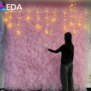 Tissu de rideau romantique rose LEDA, tulle à volants, panneau de fond mural fleuri pour mariage, fête, photomaton, décoration de fond - Product Image 2