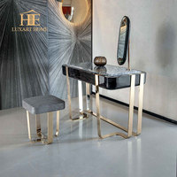 Table de maquillage élégante et moderne, debout, en marbre beige, avec miroir éclairé, tiroirs de rangement, coiffeuse pour chambre à coucher