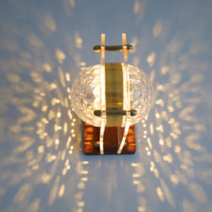 Base de madera Globo Luz Habitación Lámpara de mesa decorativa Sensor táctil Luz de noche regulable Lámpara de noche de alta calidad - Product Image 6