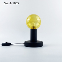 Lampe de table en verre et métal, petite, de style nordique, pour la décoration de la maison, de la chambre à coucher ou du restaurant, idéale pour la sublimation.